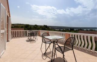 Stunning Apartment In Gornji Karin - Gornji Karin - 0