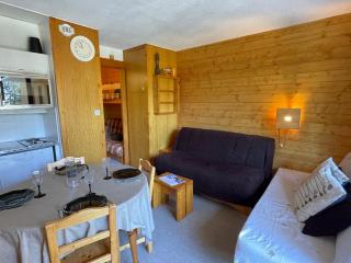 Studio cosy pour 4 à Méribel Altiport, au pied des pistes avec balcon et proche golf - FR-1-411-870 - 0