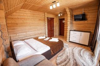 Готель Чарда - 1