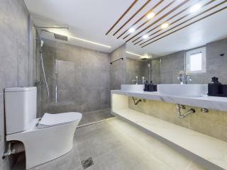 Neos - Acropolis View - 4