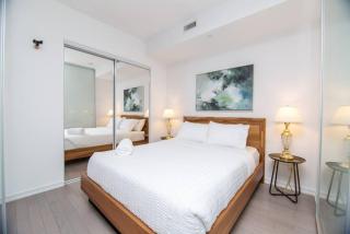 Cozy 1 BR Air mattress CN Tower Ent District MTCC - 9