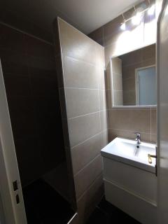 5 mn, 450m walk Metro La Defense 3BR Parking - 6