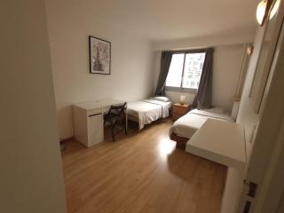 5 mn, 450m walk Metro La Defense 3BR Parking - 8