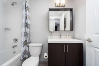 Modern Condo 1 BD 1BA with a Sofabed Downtown - 1