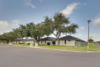 Welcoming Edinburg Apartment - Pet Friendly! - 8