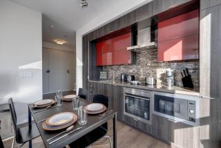 Exec 2BR 2BTH w Million Dollar View of CN tower - Toronto - 4