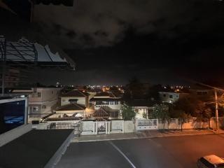 Blue Gem Retreat 3BR Apartment w Modern Amenities - Ensanche Savica de Mendoza - 9