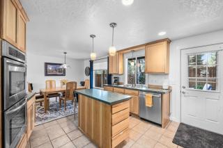 Brightenwood Retreat - Bend - 2