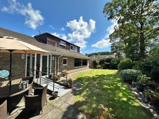 'Sounion' - Fabulous, spacious modern house with large private garden in Leafy Lytham - 6