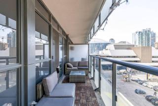 3BR Rooftop Pool Gym Steps to MTCC and CN Tower with Parking - 8