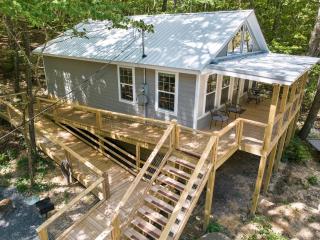 The Otter Box Cabin - 92 Acres Beside DeSoto State Park - 9