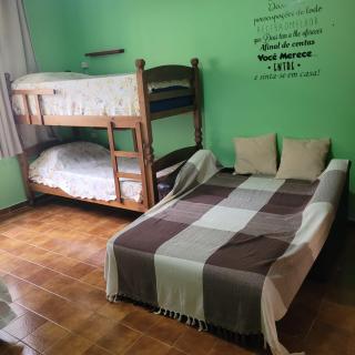 Kitnet frente pro mar em Vila Caiçara, portaria 24 hs e wifi - 1