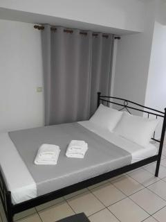 Simple, Calm and Center 2 - Kalamata - 9