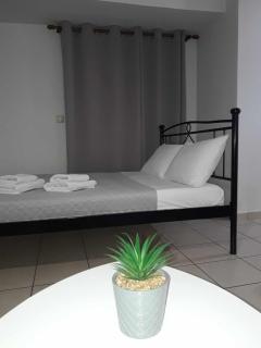 Simple, Calm and Center 2 - Kalamata - 5