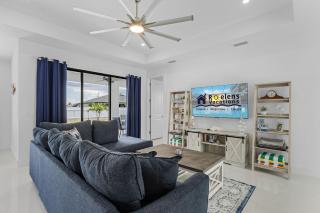 Like a shiny new penny! - Brand new home with heated pool - Villa Sunburst - Cape Coral - 5