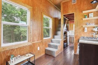 Pendergrass Tiny Home Cabin on Pond with Fire Pit! - Braselton - 4