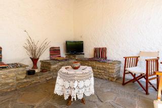 Monodendri Vintage House - 4