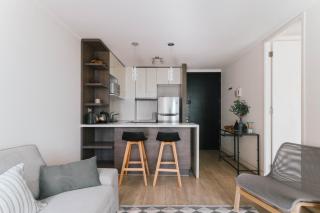 Boho Apartment - Pool, Parking & Mall - 4