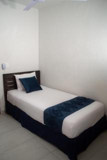 Hotel Juarez 70 - Colima - 3