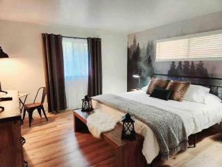 FirePit~Horseshoes~King Bed~Near Lake, Wine, Farms - Pollock Pines - 5