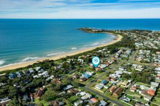 Breathe - Pet Friendly - 2 Mins Walk to Beach - 4