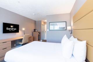 Sandman Hotel Victoria - 2