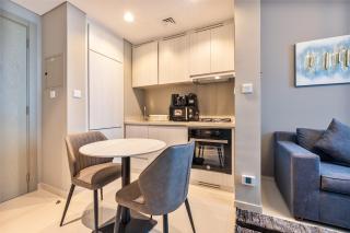 ALiving Luxury 1BR with Canal View I Near Burj Khalifa & Dubai Mall I Zada Tower, 2613 - 1