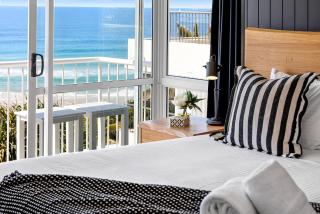 9 La Mer, 5 Belmore Tce - Ultimate Beachside Living - 1