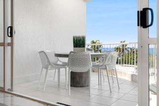 9 La Mer, 5 Belmore Tce - Ultimate Beachside Living - 8