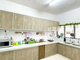 Modern Cozy Sweet House 4 ROOM 10pax@ALMA BM - Bukit Mertajam - 2