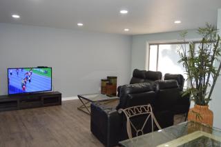 Tranquil and Modern Home 3br - Kenmore - 4