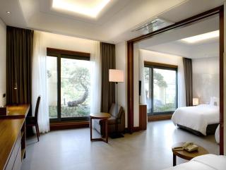 Pinegrove Hotel - Gimhae - 8