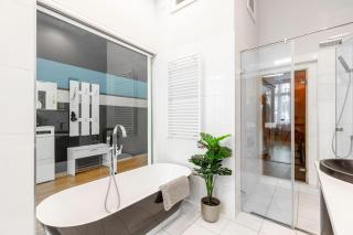 Luxurious & Spacious Downtown Residence in Liszt Ferenc Square - Budapest - 6