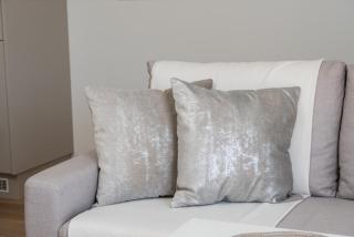White Elegance Apartment with AC & FREE GARAGE by Noclegi Renters - Poznan - 3