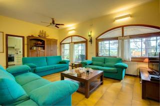 Can Perals by Vintage Travel - 8