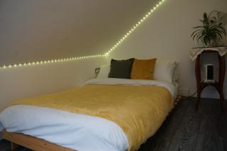 Snug & Cosy Home In Thamesmead Overlooking A Park - 2