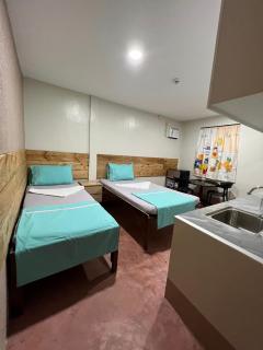 Maila's Lodging House - 8