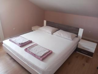 One bedroom loft apartment with nice view - Nin - 1