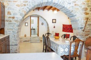 Zeus House - 3