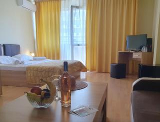 Hotel Sorbona - Varna - 9