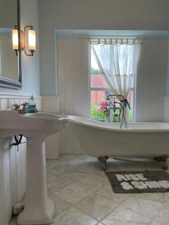 The Jasmine Suite - 2