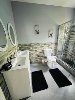 Kingston Vacation Home Two Bedroom - 1