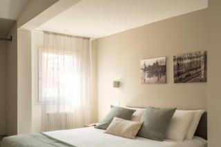 Sant'Aponal Cozy Apartment with Balcony R&R - Venice - 1