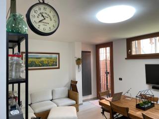 in&out apartment - mostacciano, eur - 3