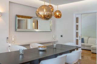 The HostMaster Luminous Elite Estate - Atene - 5