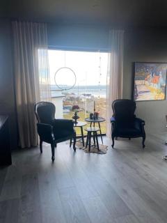 Black pearl - Villa with a view - Grenivík - 3