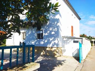 Apartment Alenka - Murter - 9