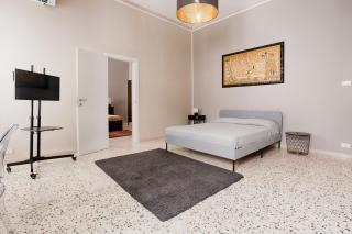 GuestHost - Historic Center Trapani Roomy Apt - 9