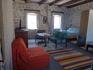 19th century stone house on the seashore - Radovići - 7