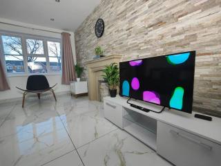 Tyburn Home, Birmingham with FREE Parking - Birmingham - 0